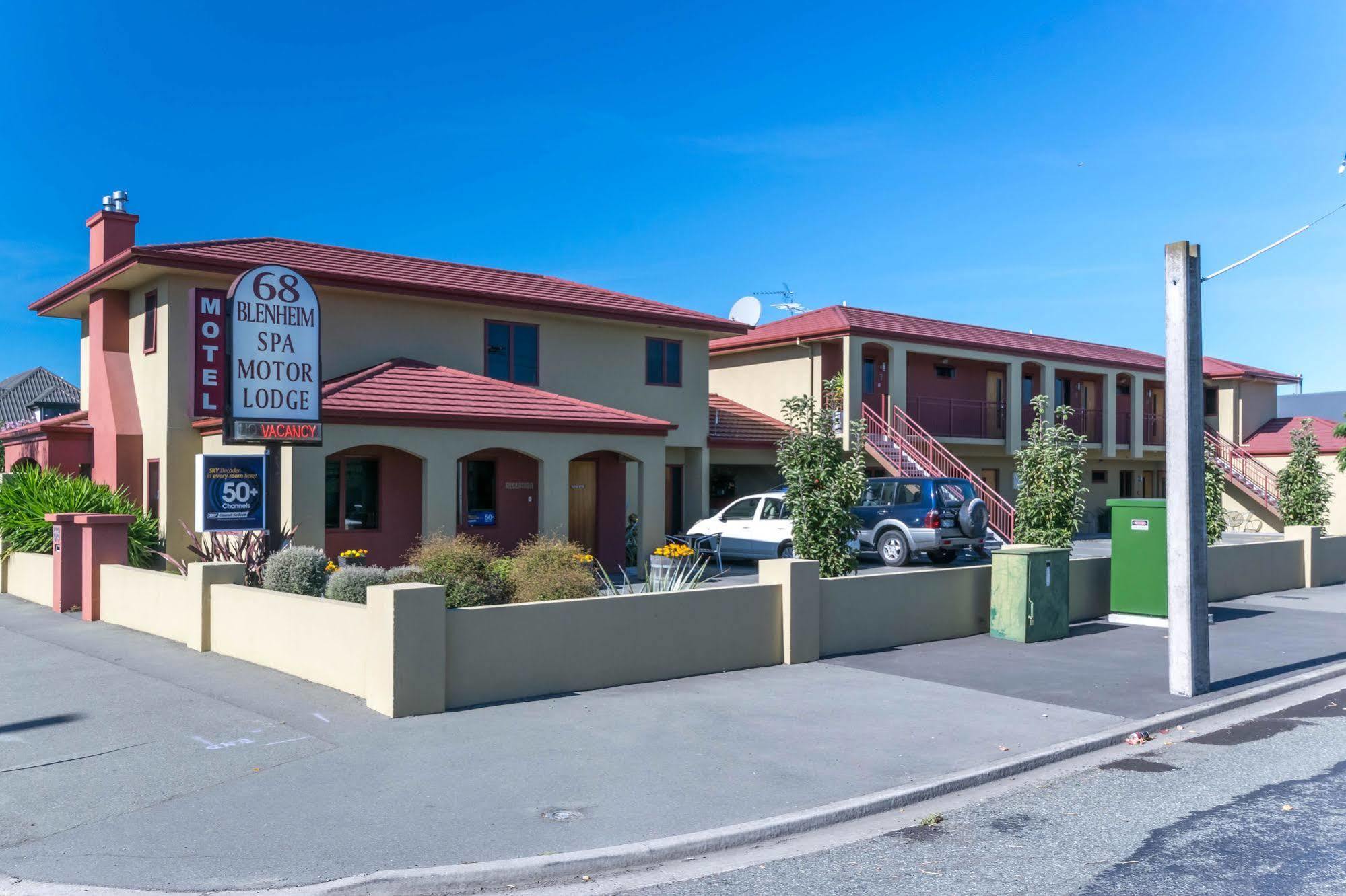 Blenheim Spa Motor Lodge Luaran gambar